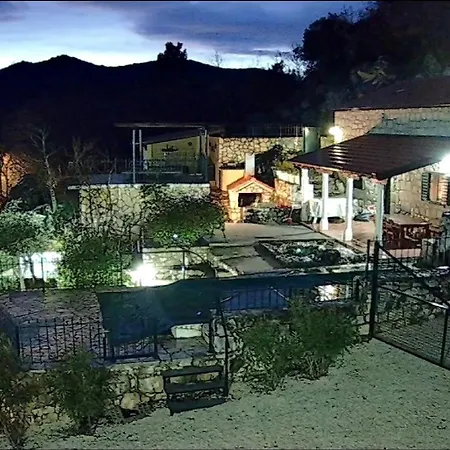 Exklusives Mit Pool & Whirpool Im Dalmatinischen Hinterland 