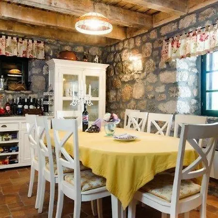 Vila Exklusives Mit Pool & Whirpool Im Dalmatinischen Hinterland 