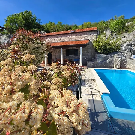 Exklusives Mit Pool & Whirpool Im Dalmatinischen Hinterland 
