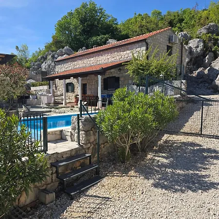 Vila Exklusives Mit Pool & Whirpool Im Dalmatinischen Hinterland 